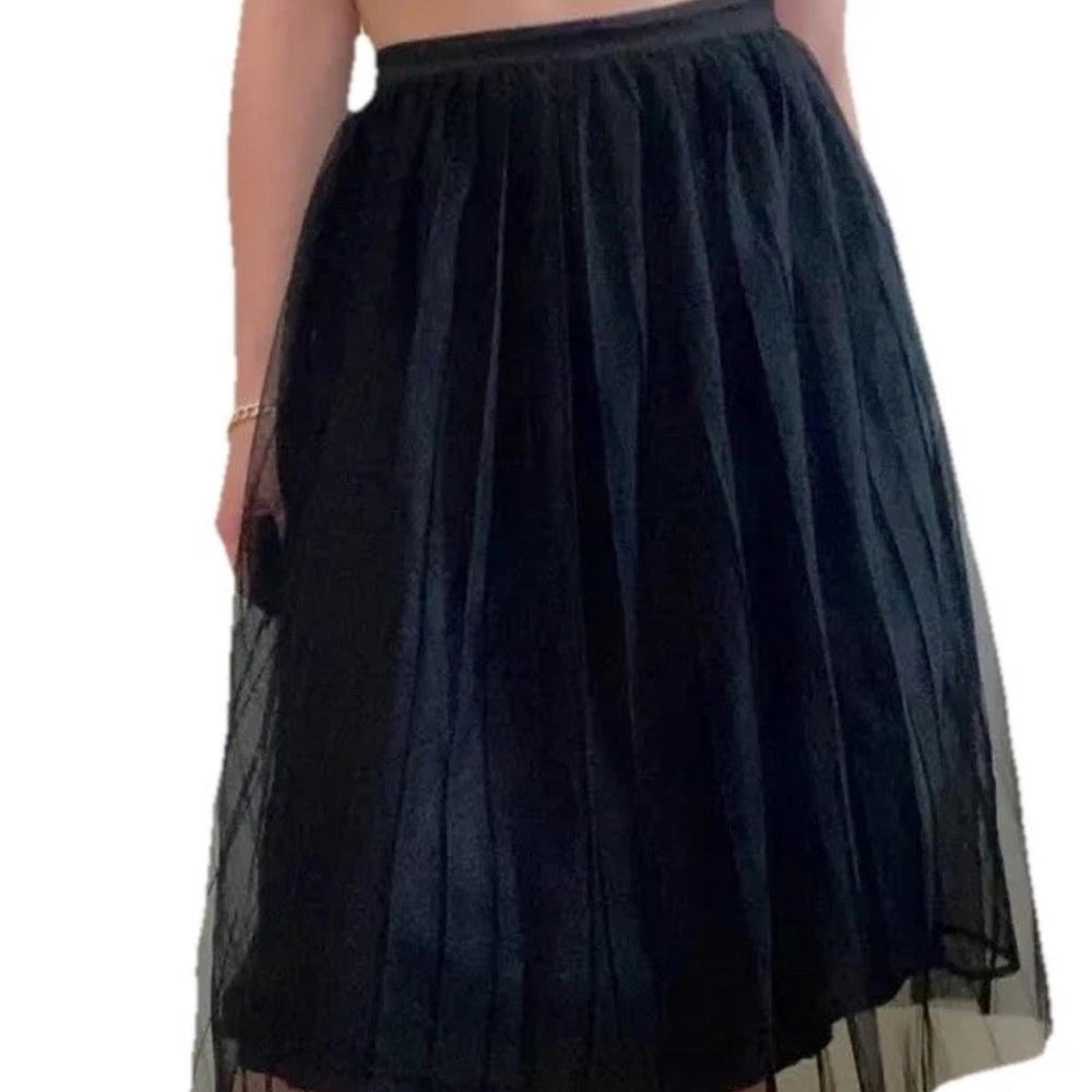 Bebe Tulle Pleated Midi Skirt Size 8 NWT
